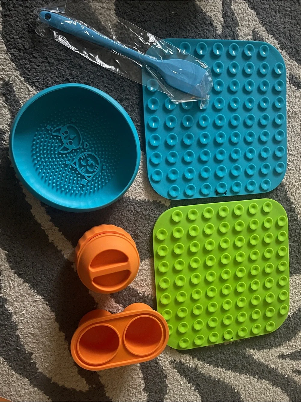 Calming Dog Bath Mat Pad - Orange - Pet Anxiety Relief